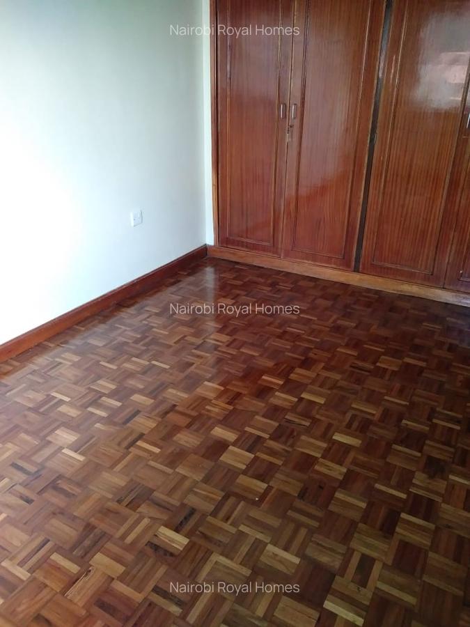 5 Bed Townhouse with En Suite at Muringa Road - 11