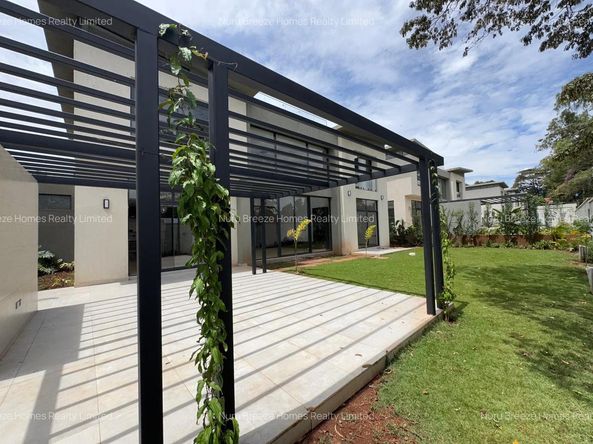 5 Bed Townhouse with En Suite in Runda - 19