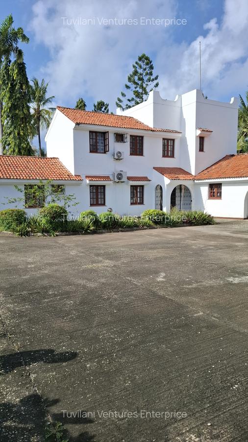 4 Bed Villa with En Suite at Nyali Mombasa - 9