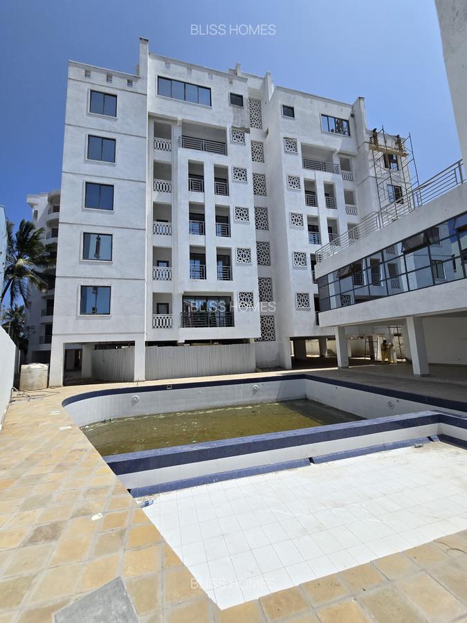2 Bed Apartment with En Suite at Behind City Mall - 11