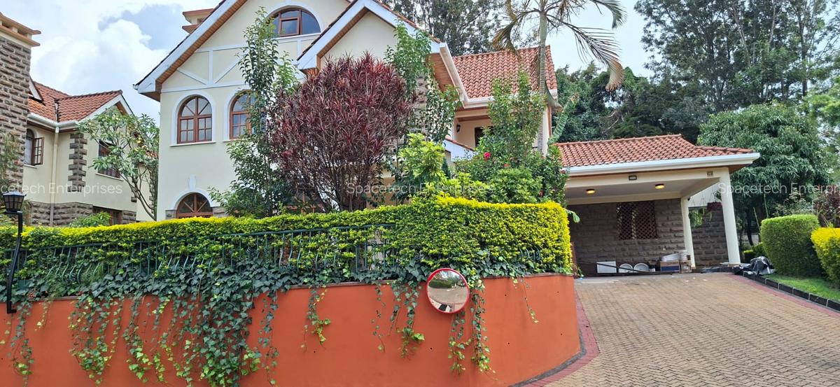 4 Bed Townhouse with En Suite in Lavington - 18