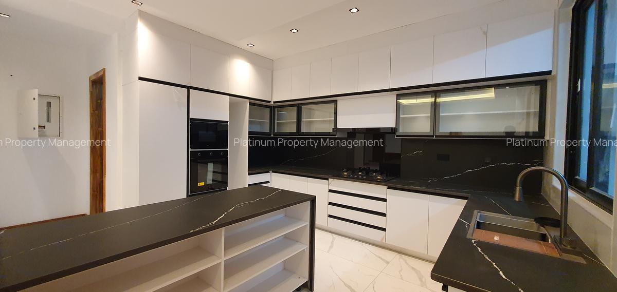 4 Bed Apartment with En Suite at Peponi Rd - 5