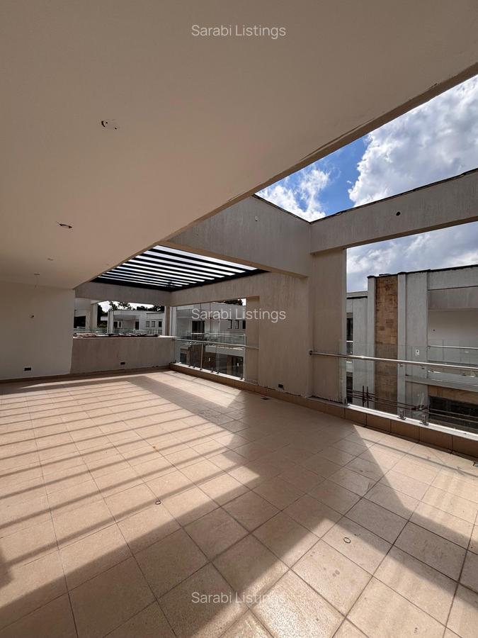 6 Bed Townhouse with En Suite in Lavington - 16