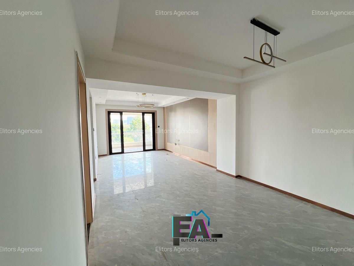 2 Bed Apartment with En Suite at Riverside Drive - 5