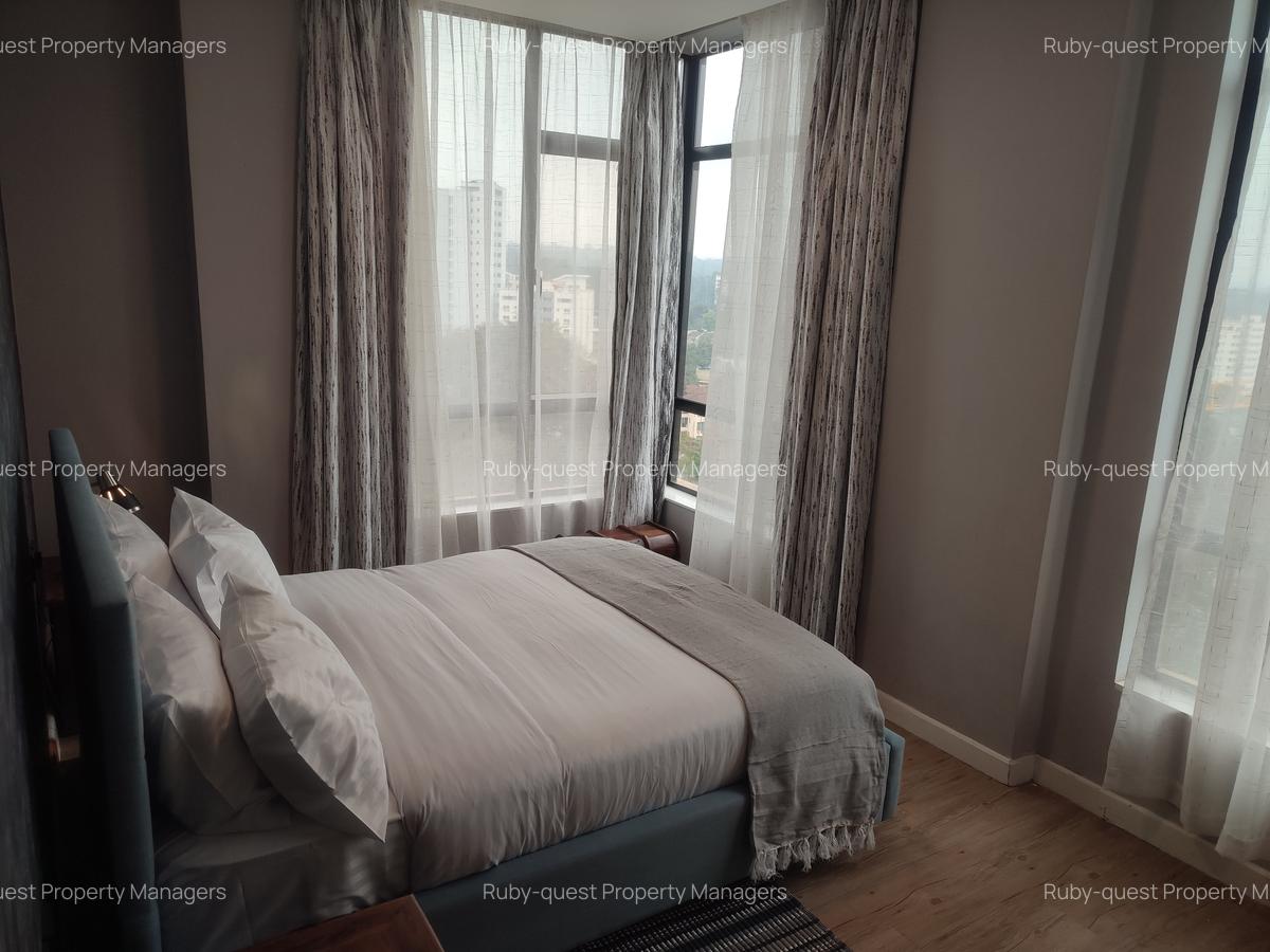 Serviced 3 Bed Apartment with En Suite at Brookside - 3