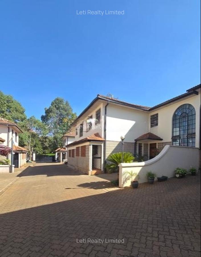 4 Bed Townhouse with En Suite in Lavington - 3