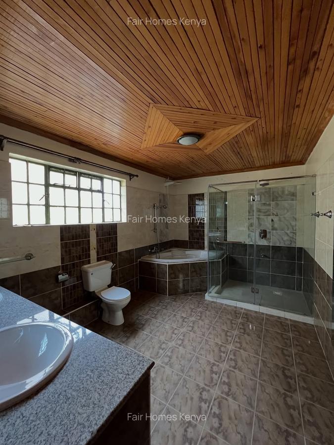 4 Bed Townhouse with En Suite at Chalbi Drive - 5