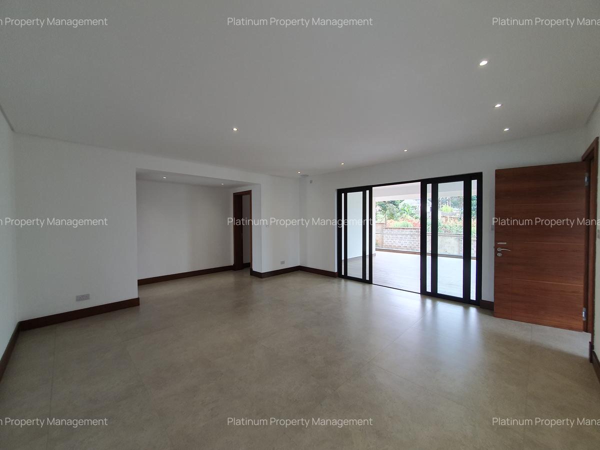 5 Bed Townhouse with En Suite in Kitisuru - 16