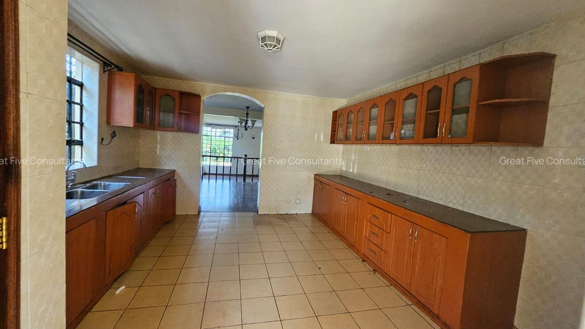 5 Bed Villa with En Suite in Runda - 5