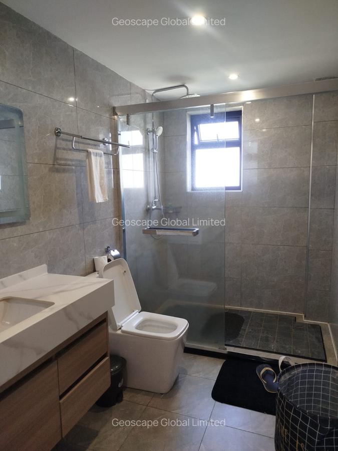 3 Bed Apartment with En Suite in Riverside - 7