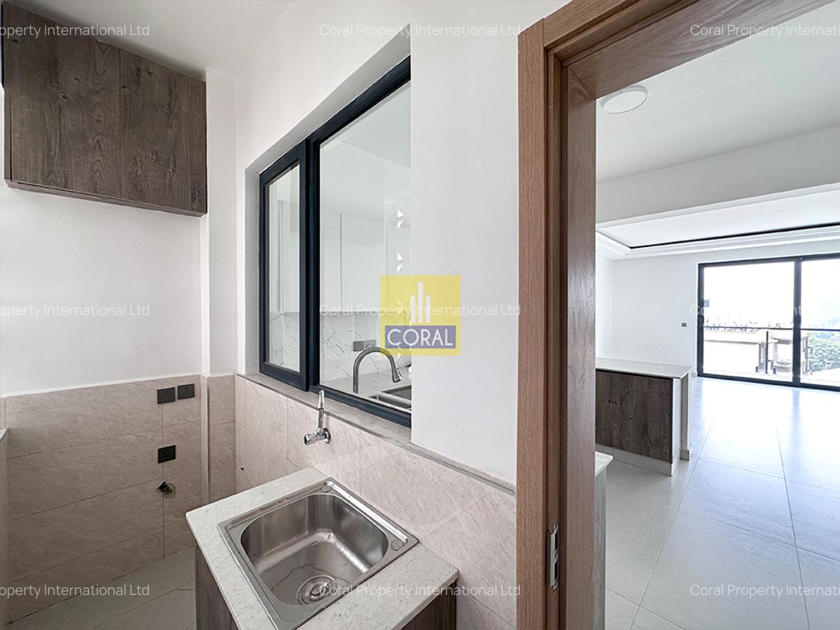 2 Bed Apartment in Brookside - 5