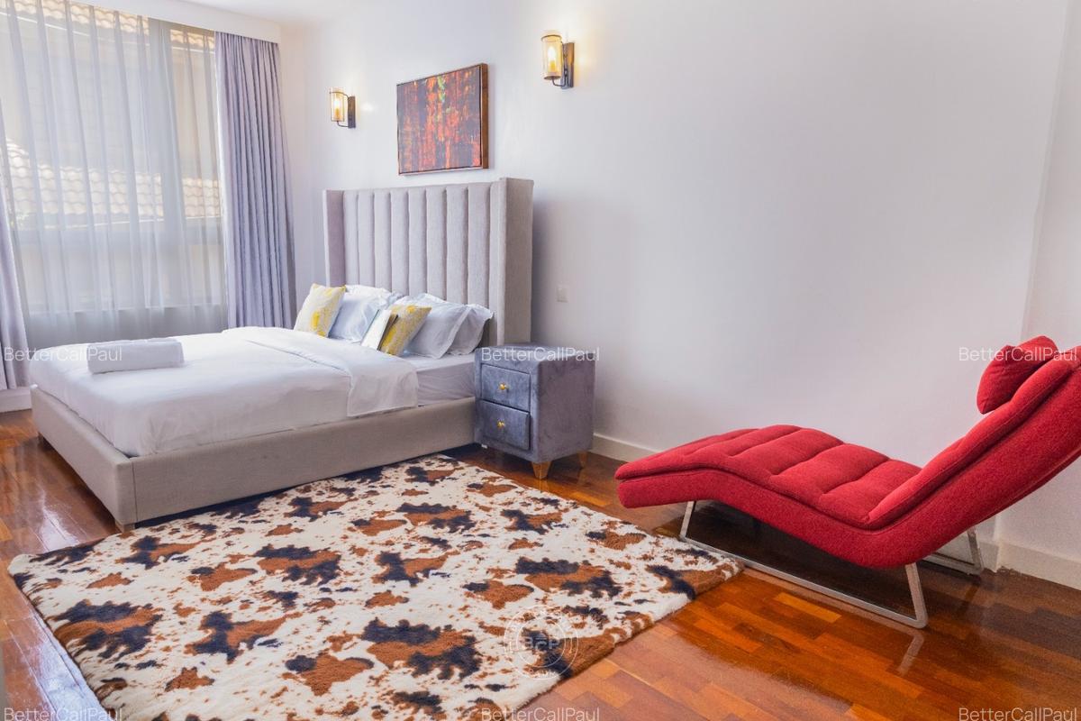 Serviced 2 Bed Apartment with En Suite at Kitale Lane - 12