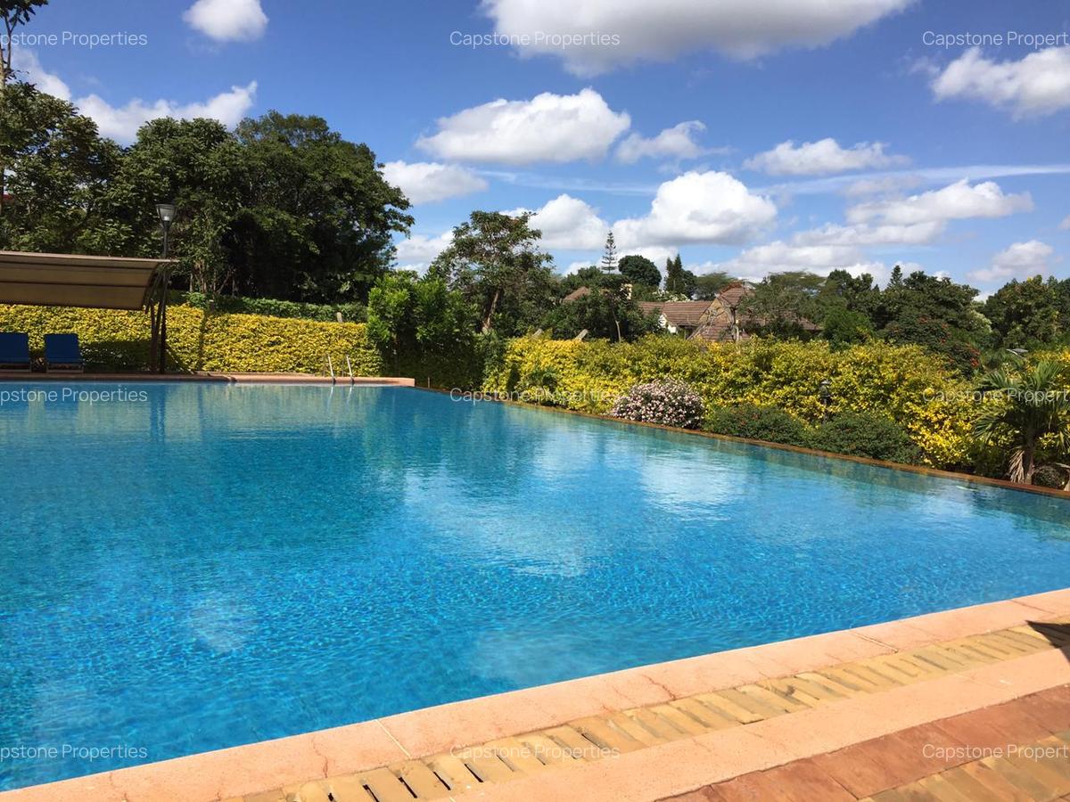 5 Bed Townhouse with En Suite in Runda - 20