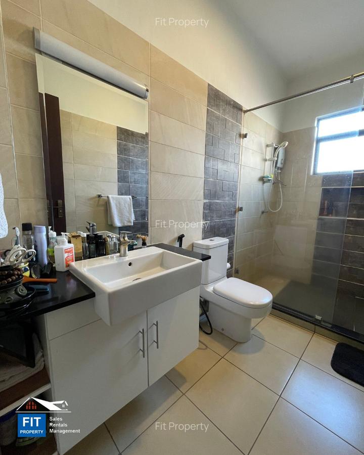 3 Bed Apartment with En Suite in Westlands Area - 12