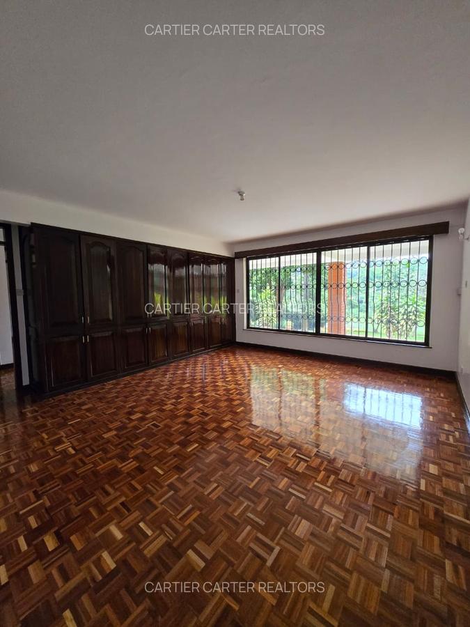 5 Bed House with En Suite in Gigiri - 3