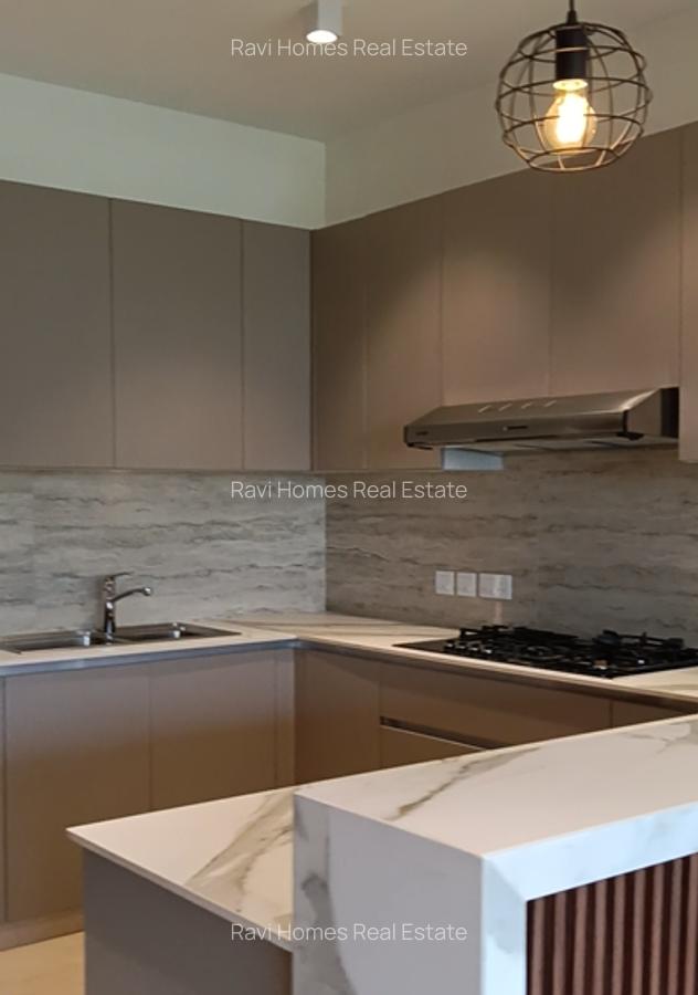 3 Bed Apartment with Swimming Pool in Riverside - 6