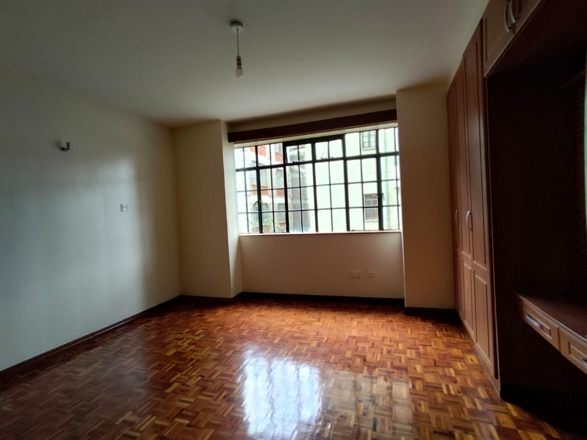 3 Bed Apartment with En Suite in Lavington - 3