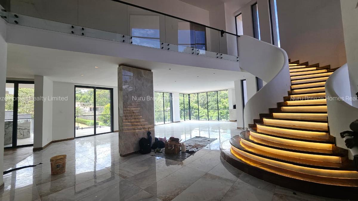 5 Bed House with En Suite in Nyari - 4