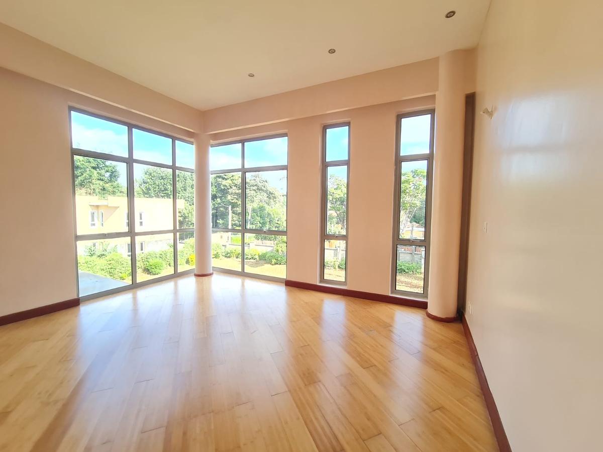 5 Bed Townhouse with En Suite at Karen - 11