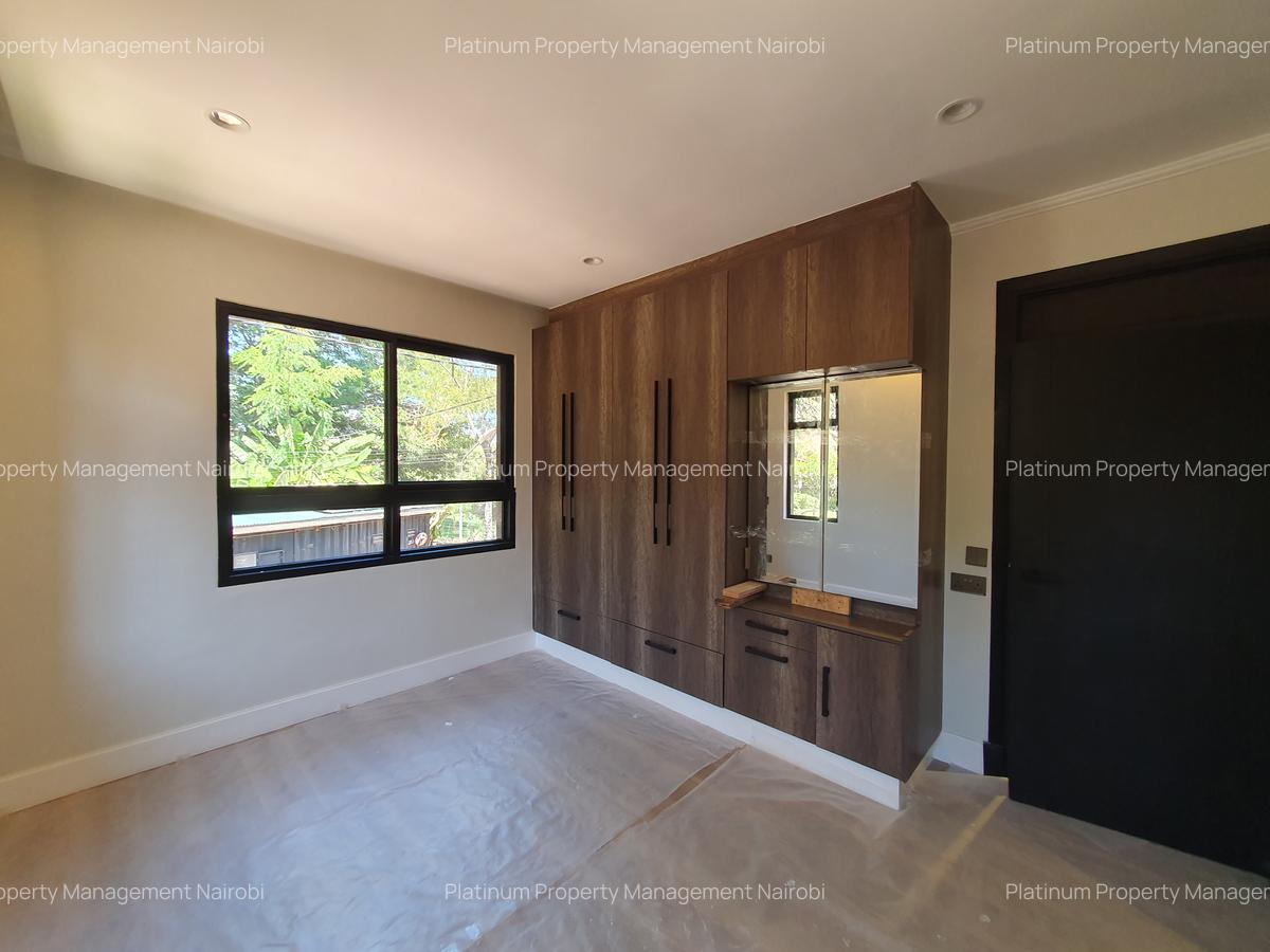 3 Bed House with En Suite at United Nations Avenue - 17