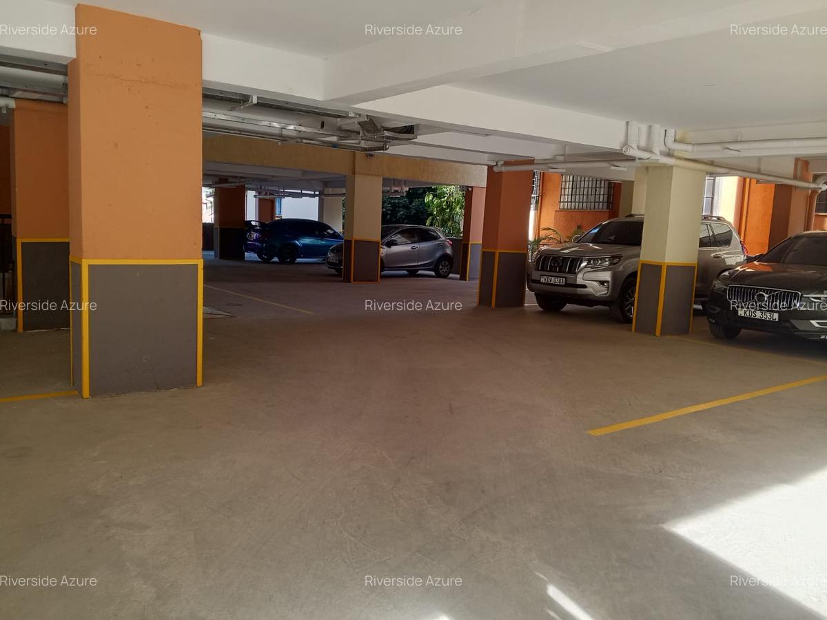 Serviced 1 Bed Apartment with En Suite at Westlands - 3