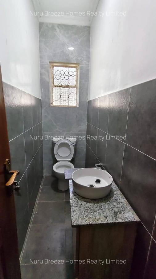 4 Bed House with En Suite in Kitisuru - 8