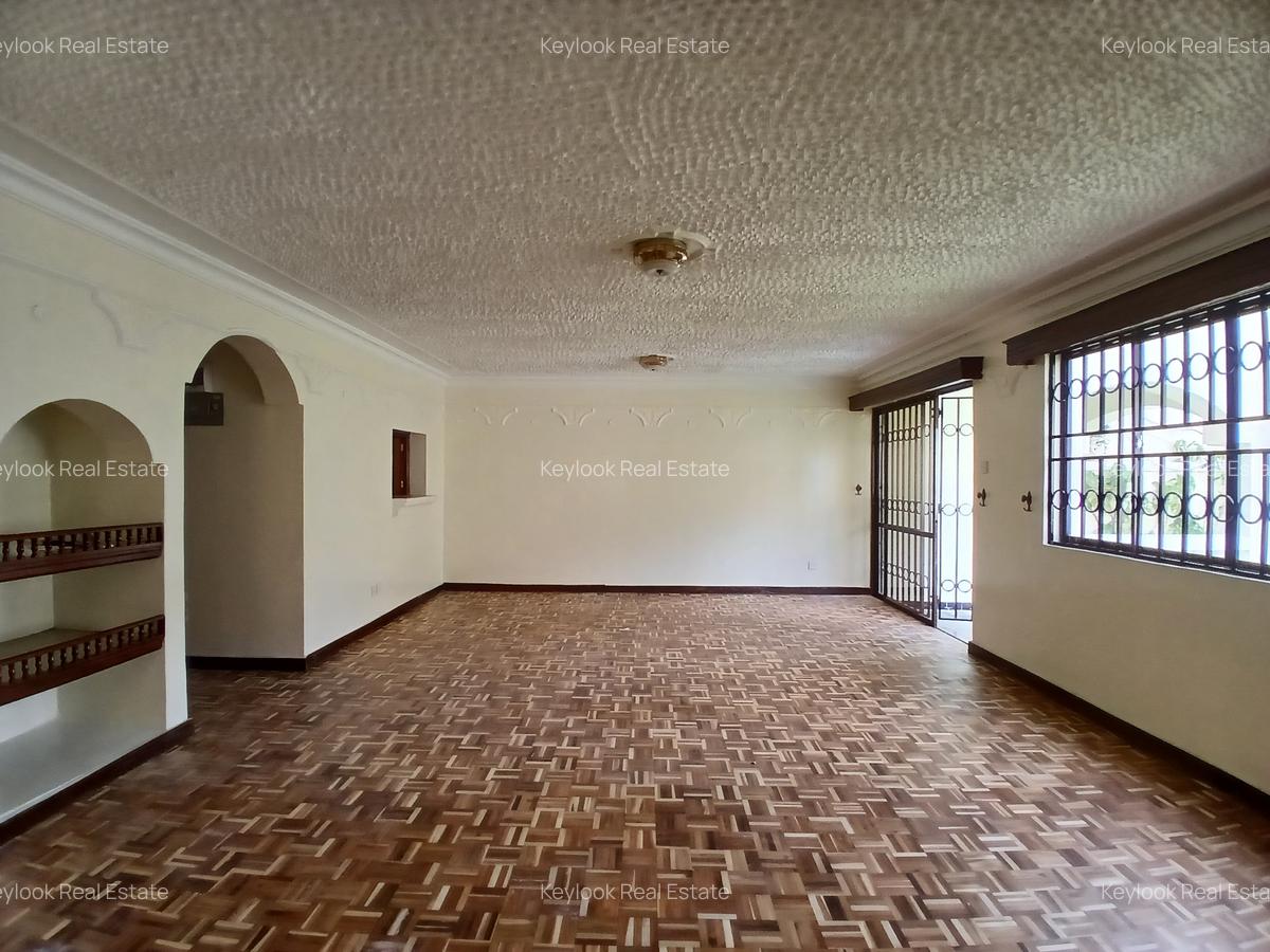 4 Bed Townhouse with En Suite at Lavington Green - 5