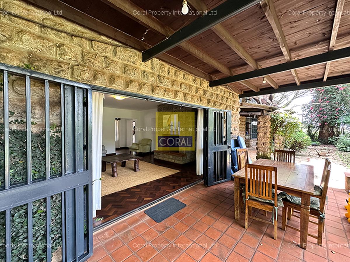 3 Bed House in Nyari - 10