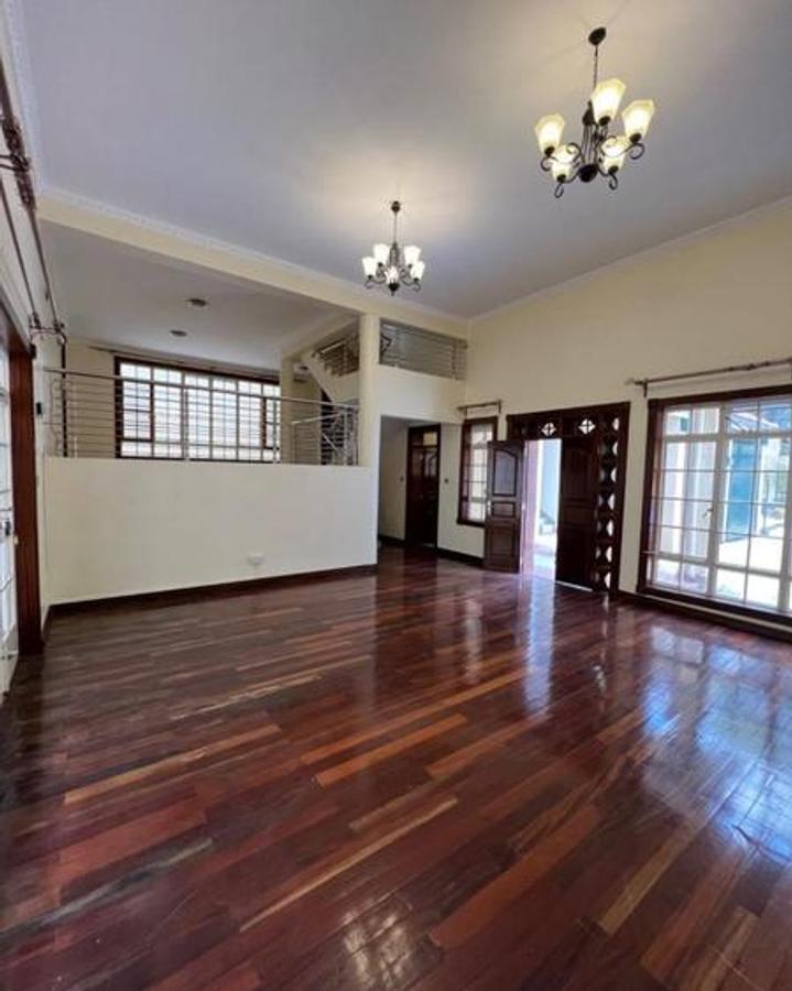 4 Bed Townhouse with En Suite at Kyuna Rise - 14