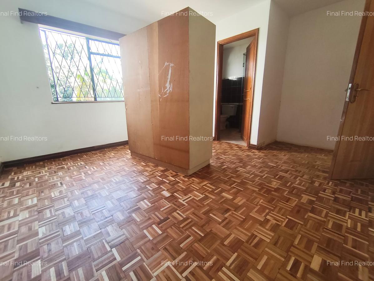 2 Bed House with En Suite in Nyari - 9