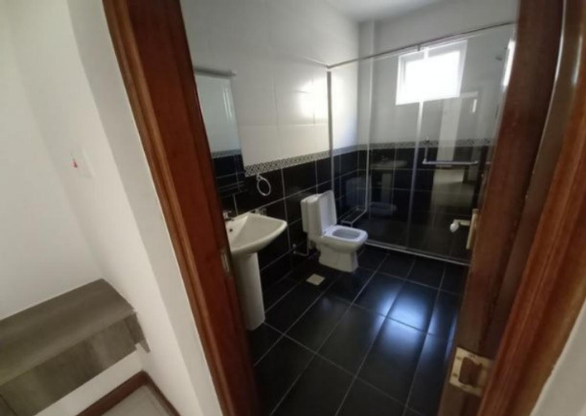 Serviced 2 Bed Apartment with En Suite in Westlands Area - 8