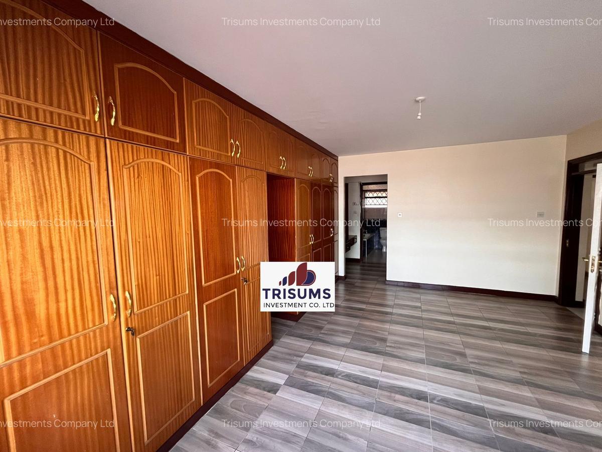 4 Bed Apartment with En Suite at Rhapta Road - 4