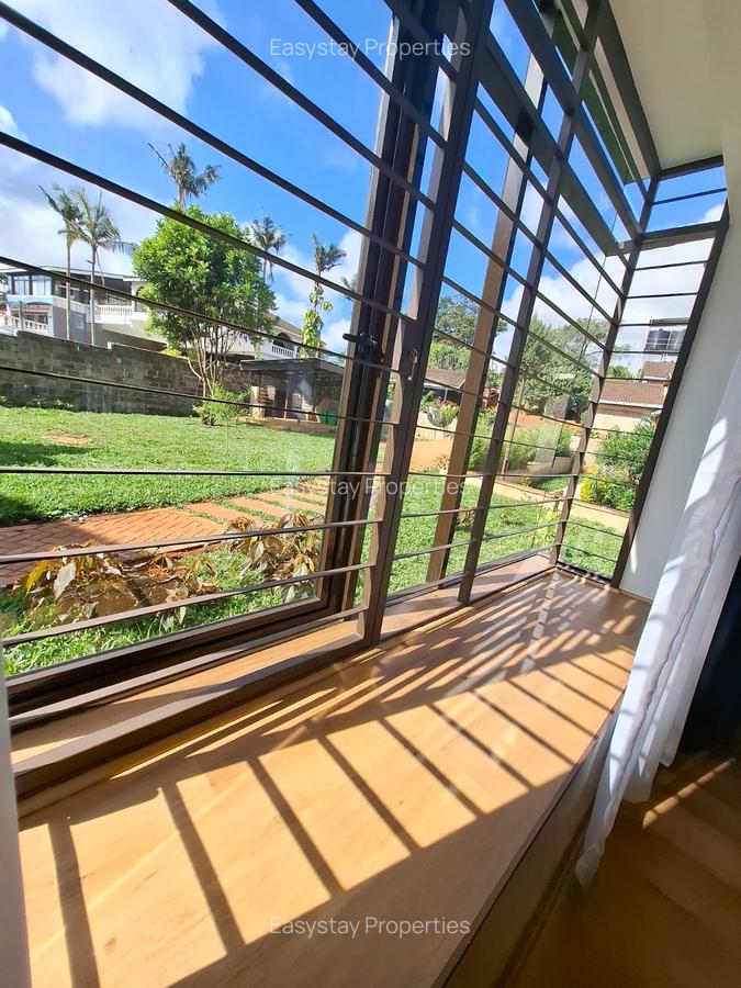 2 Bed Townhouse with En Suite in Ridgeways - 16