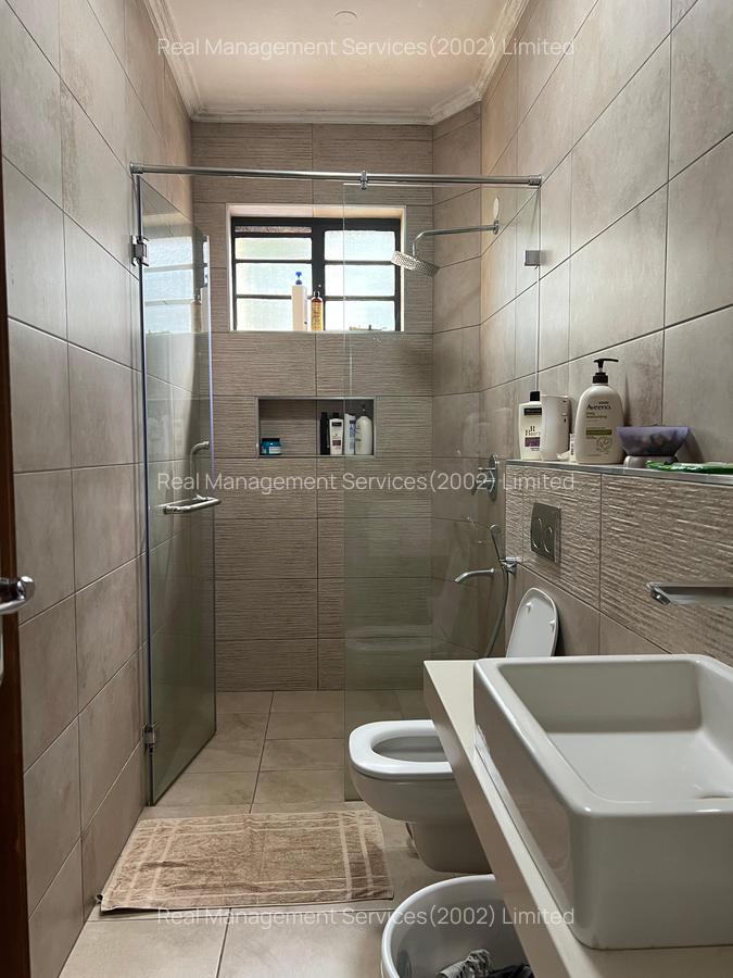 4 Bed Apartment with En Suite at General Mathenge - 12