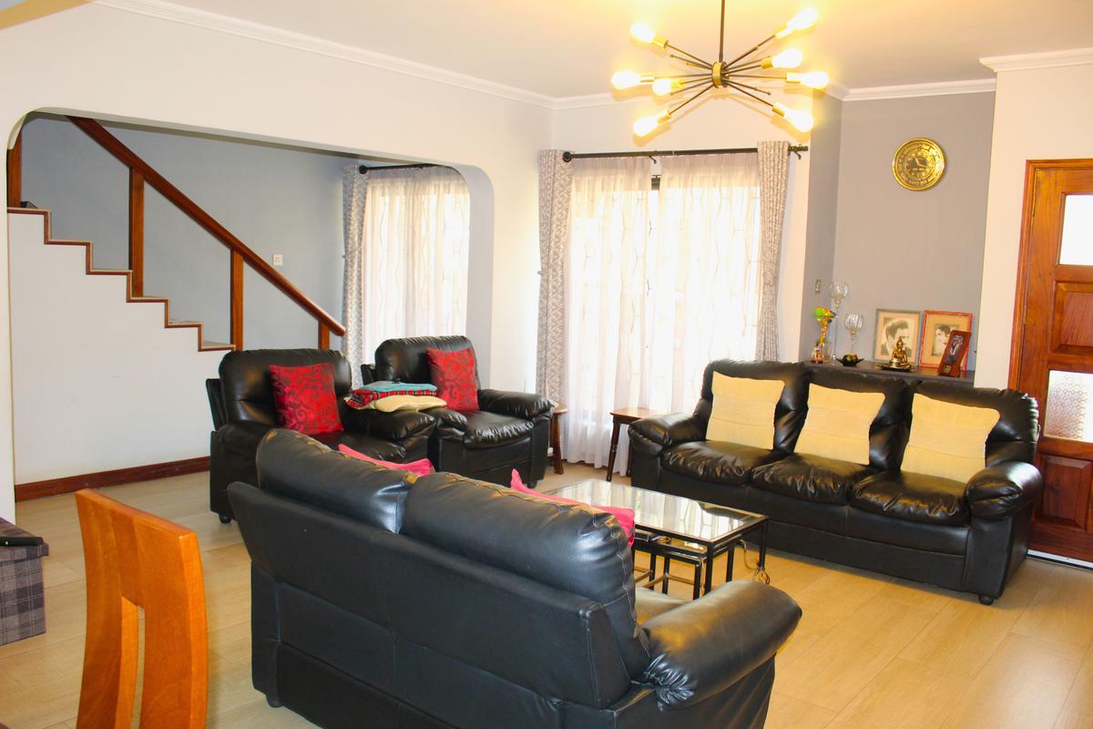 5 Bed Townhouse with En Suite in South C - 2