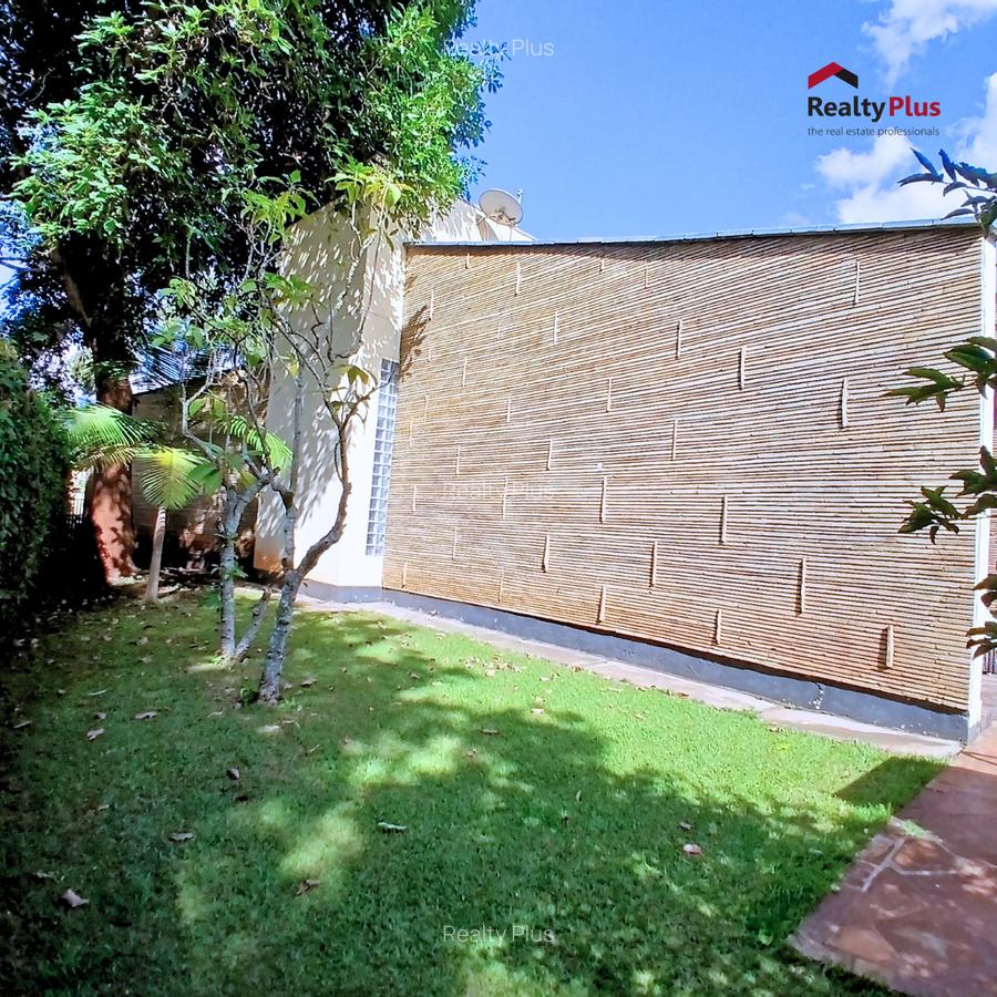 4 Bed Villa with En Suite in Runda - 4