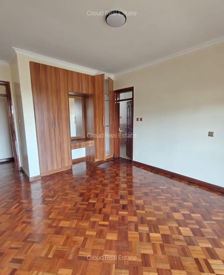 6 Bed Villa with En Suite in Karen - 14