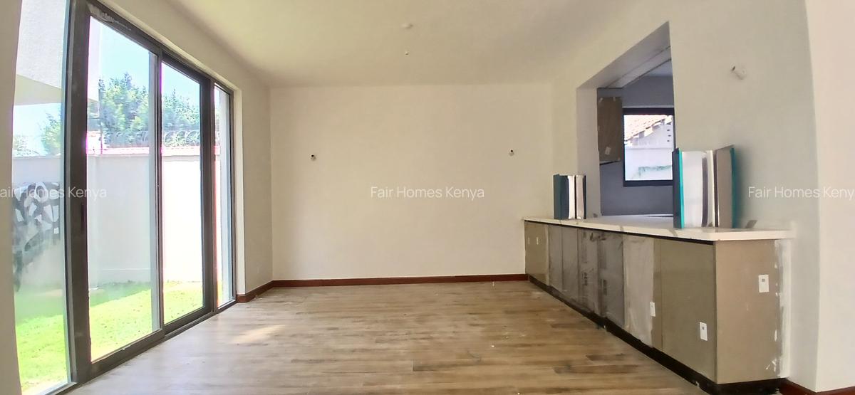 6 Bed Townhouse with En Suite at Lavington Green - 8