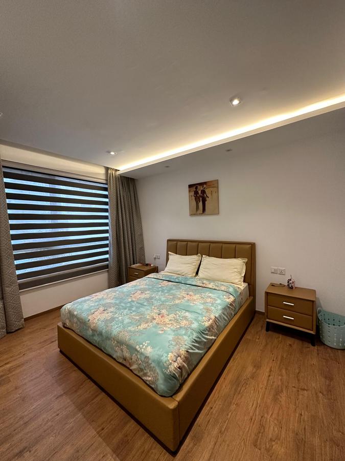 5 Bed Townhouse with En Suite in Westlands Area - 12