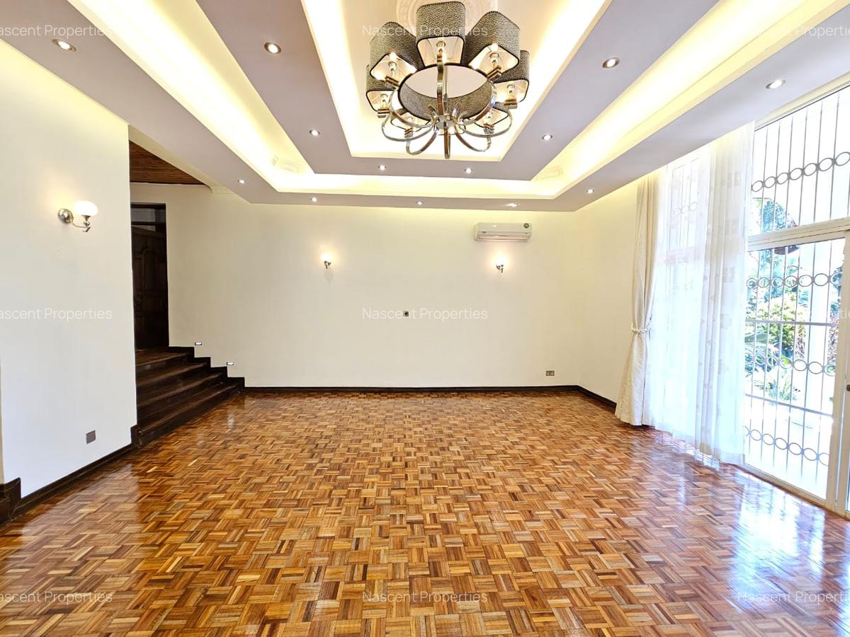 4 Bed House with En Suite in Runda - 18