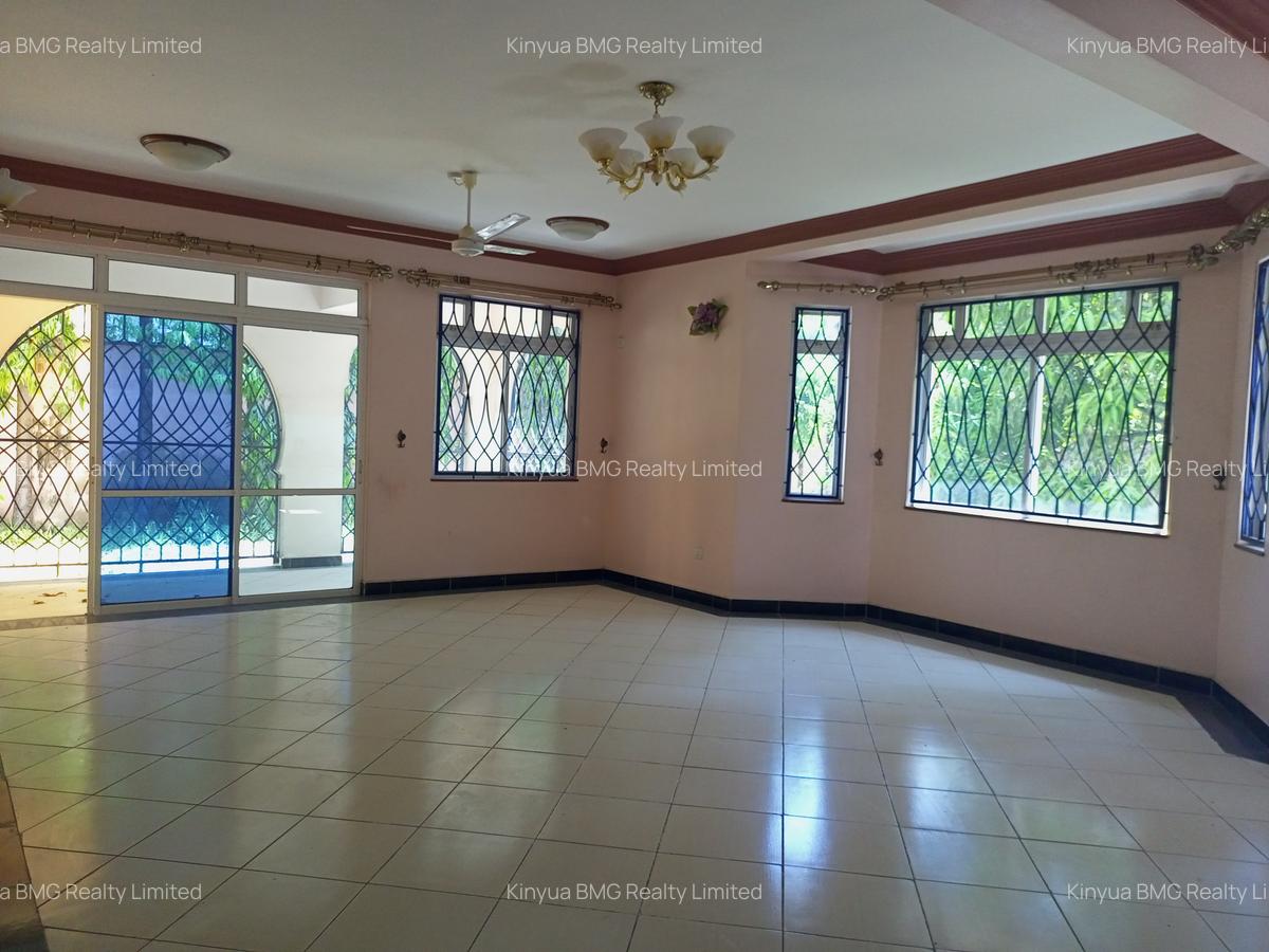 8 Bed Villa with En Suite in Nyali Area - 13
