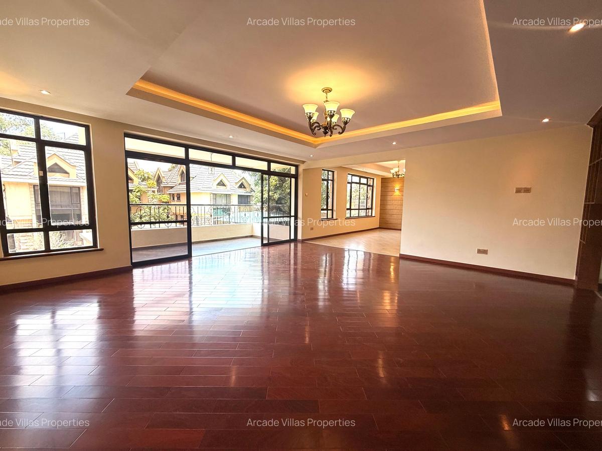 5 Bed Townhouse with En Suite in Lavington - 13