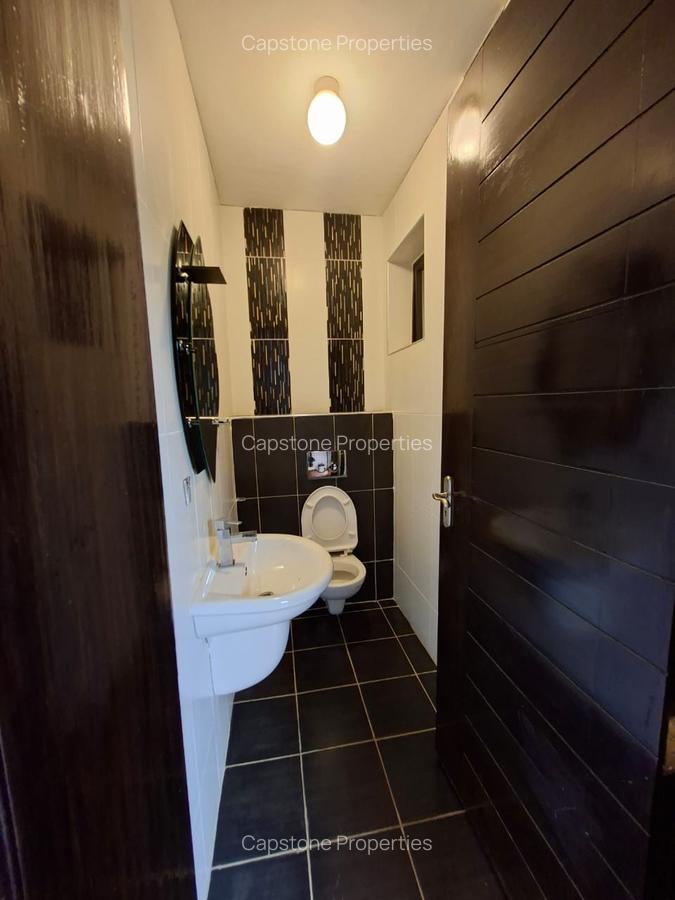 6 Bed House with En Suite in Runda - 12