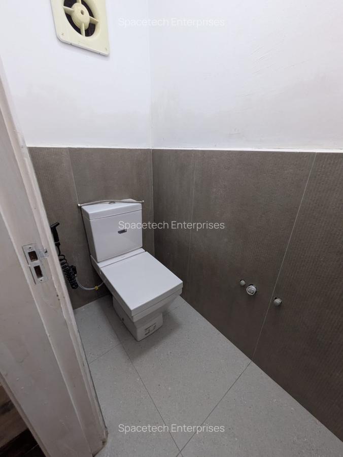 4 Bed House with En Suite in Muthaiga - 11