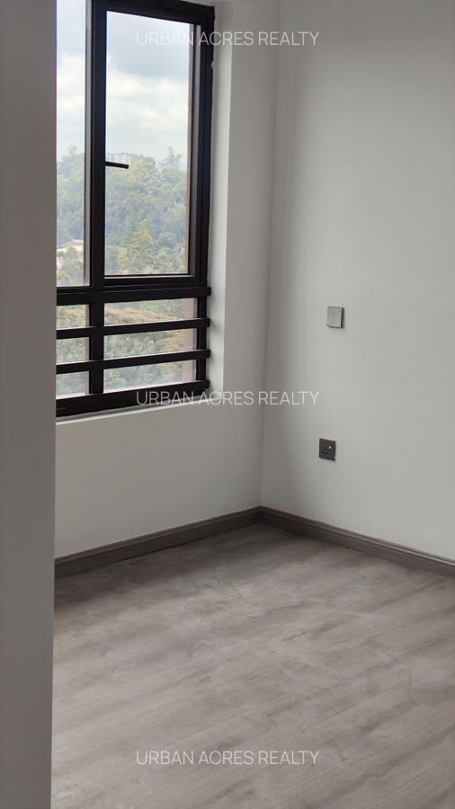 3 Bed Apartment with En Suite at Riverside Drive - 13