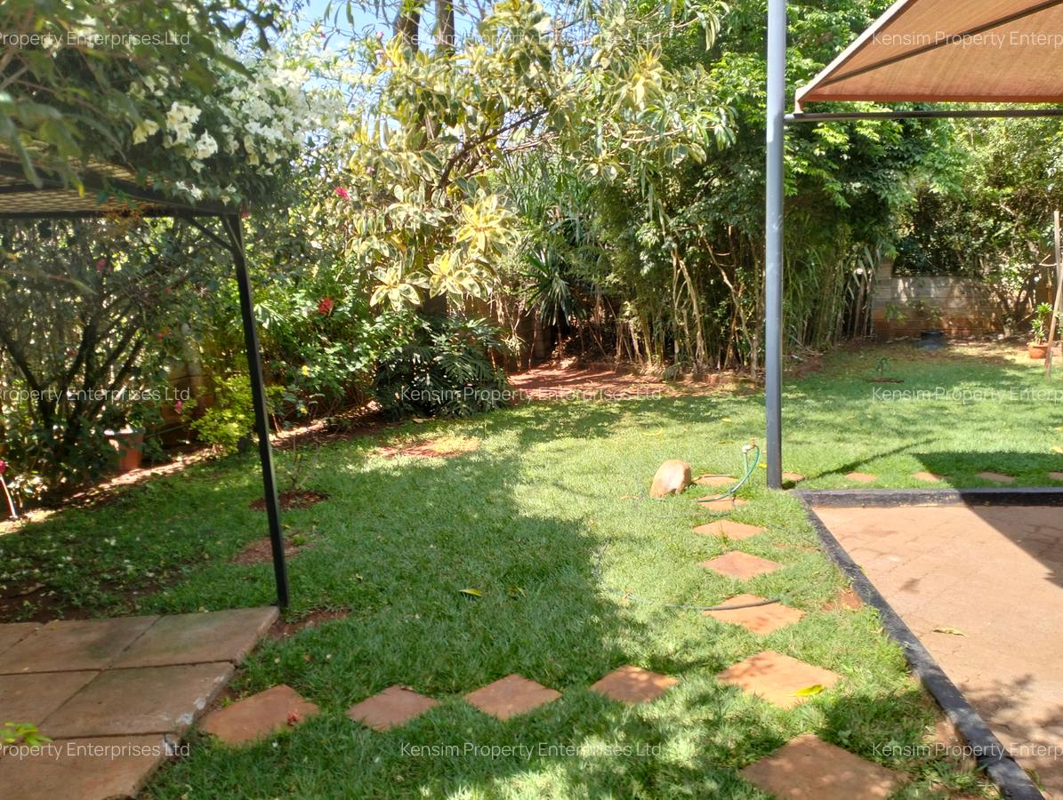 4 Bed Townhouse with En Suite in Lavington - 6