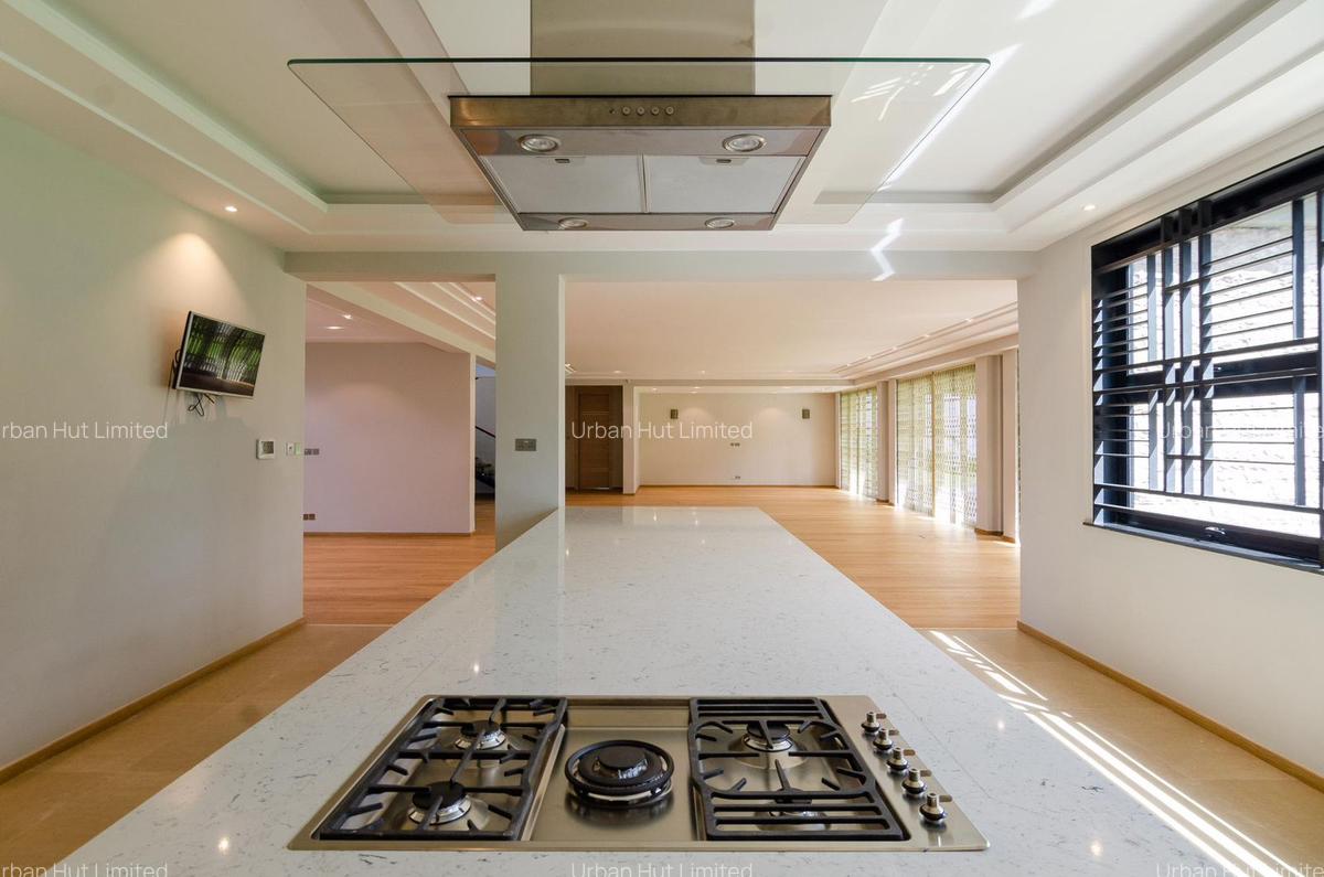 5 Bed Villa with En Suite in Muthaiga - 6