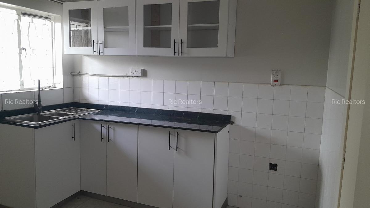 4 Bed Townhouse with En Suite at Rapta Road - 8