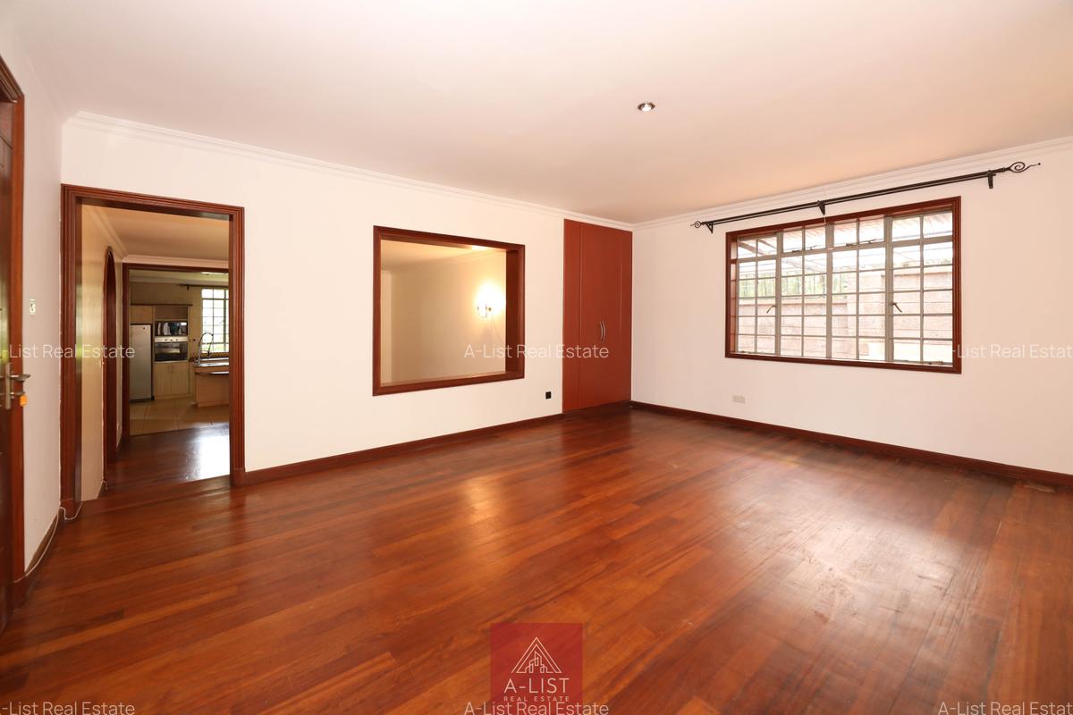 4 Bed House with En Suite at Loresho - 2