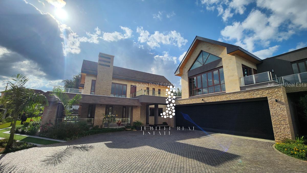 4 Bed Villa with En Suite in Runda - 1